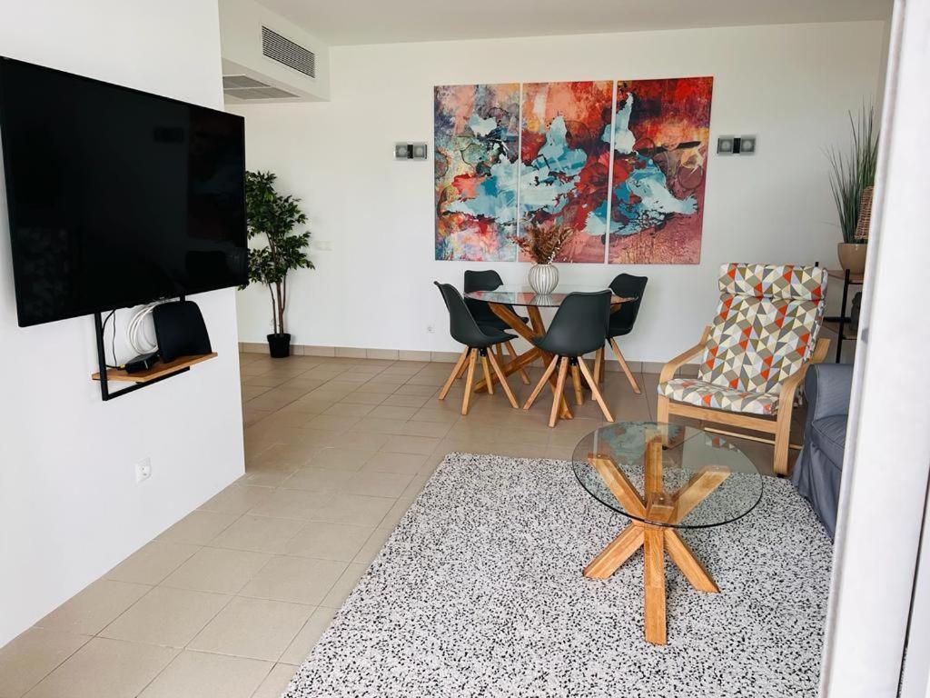 Angies Marina Apartment, Includes 2 Free Passes For The Marina Pool Lagos Extérieur photo