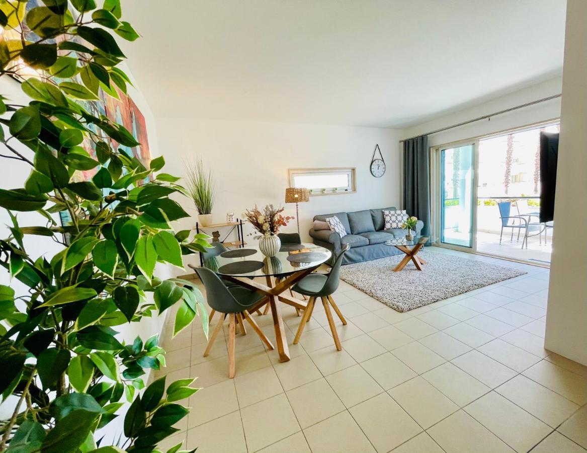 Angies Marina Apartment, Includes 2 Free Passes For The Marina Pool Lagos Extérieur photo