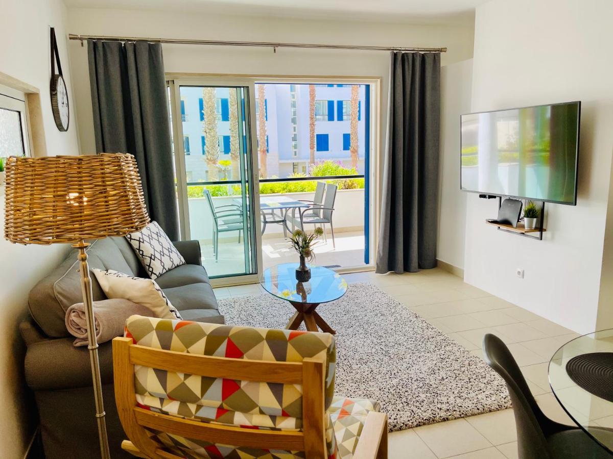Angies Marina Apartment, Includes 2 Free Passes For The Marina Pool Lagos Extérieur photo