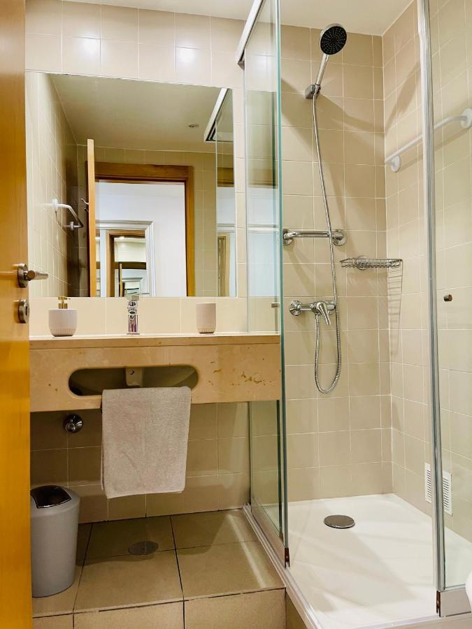Angies Marina Apartment, Includes 2 Free Passes For The Marina Pool Lagos Extérieur photo