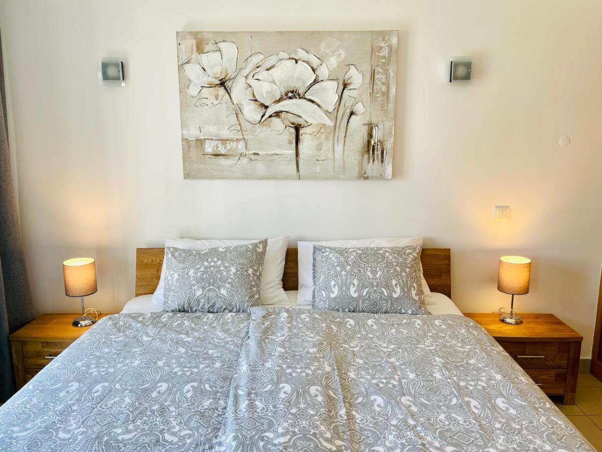 Angies Marina Apartment, Includes 2 Free Passes For The Marina Pool Lagos Extérieur photo